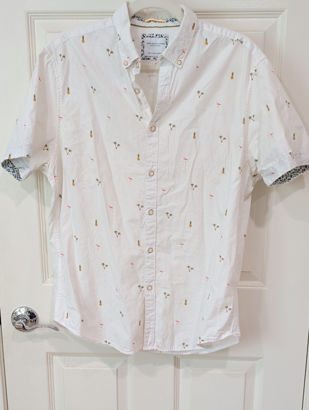 Denim & Flower White Short-Sleeve Button-Down Shirt with Pineapple & Palm Motif